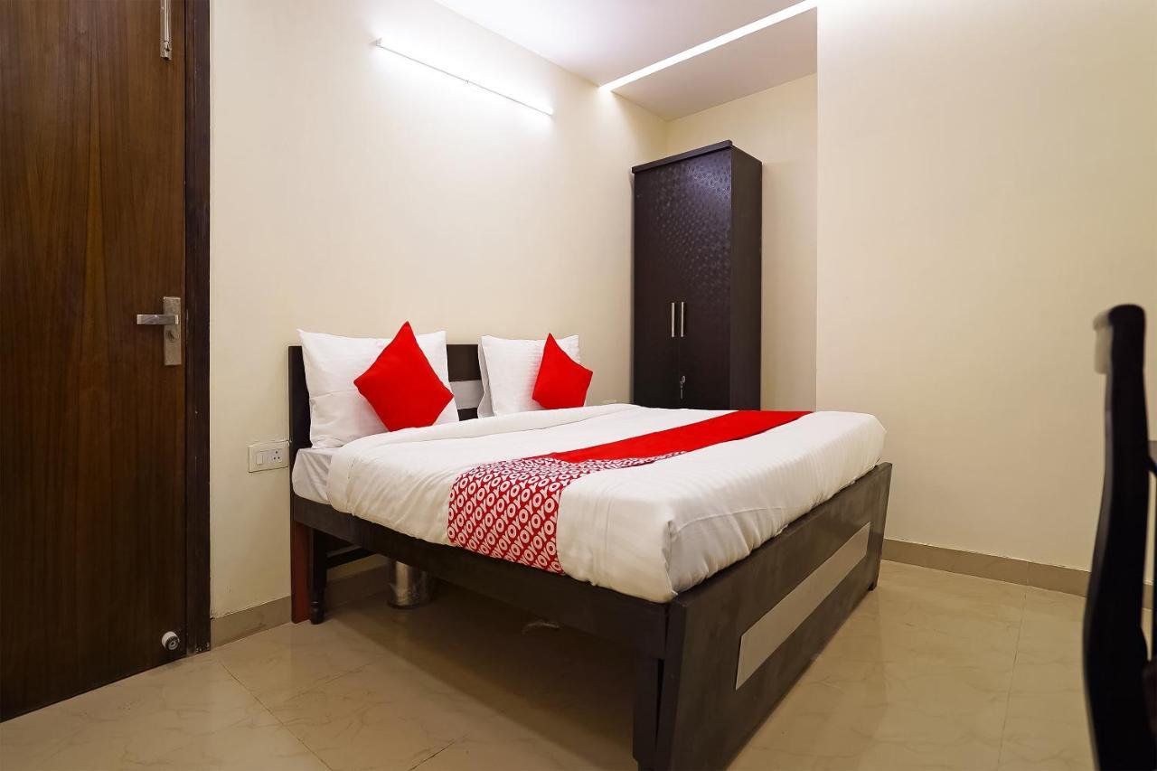 Hotel O Olive Saffron Delhi  Exterior foto