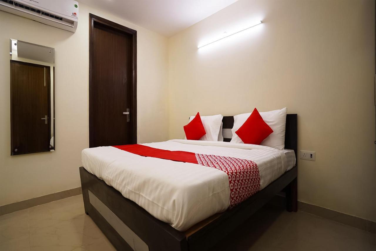Hotel O Olive Saffron Delhi  Exterior foto