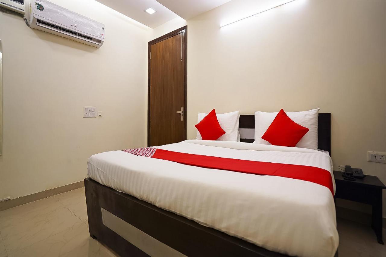 Hotel O Olive Saffron Delhi  Exterior foto