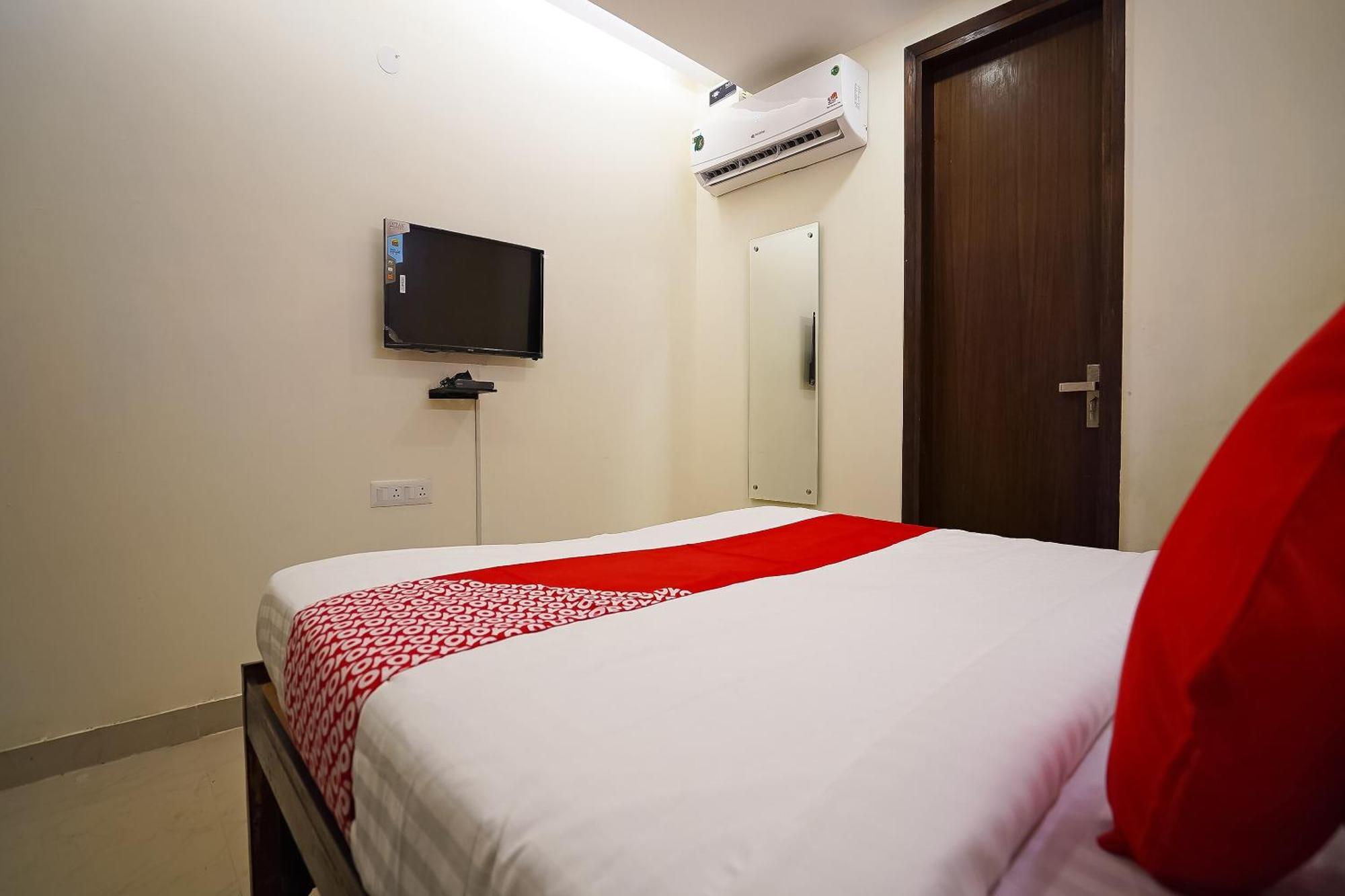 Hotel O Olive Saffron Delhi  Exterior foto